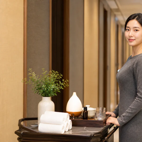 로열 유정스튜디오 홈타이 제휴업체 이미지